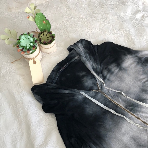 Brandy Melville Tops - Brandy Melville Tie-Dye Hoodie